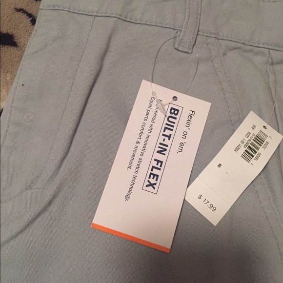 Old navy Boys shorts - Picture 3 of 8